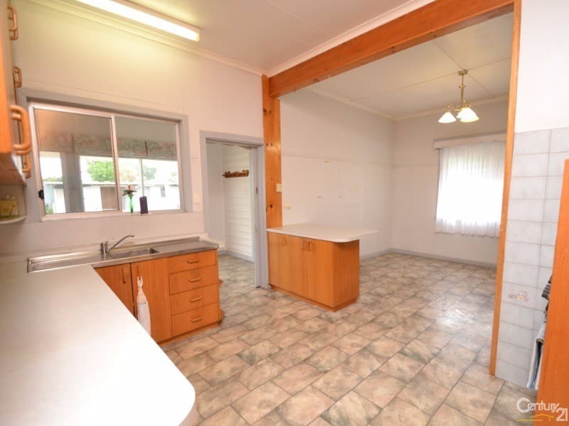 4 Porter Street, Moama, NSW, 2731, Moama - Thumbnail 3