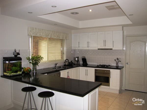 36 Jamieson Drive, Echuca, VIC, 3564, Echuca - Thumbnail 2
