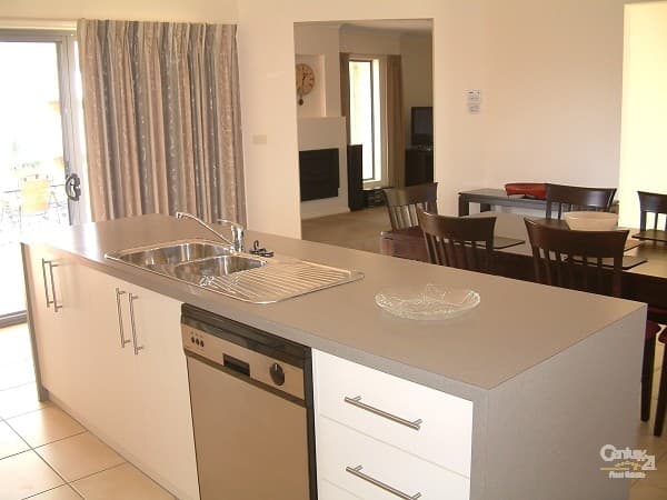 38 Jamieson Drive, Echuca, VIC, 3564, Echuca - Thumbnail 3