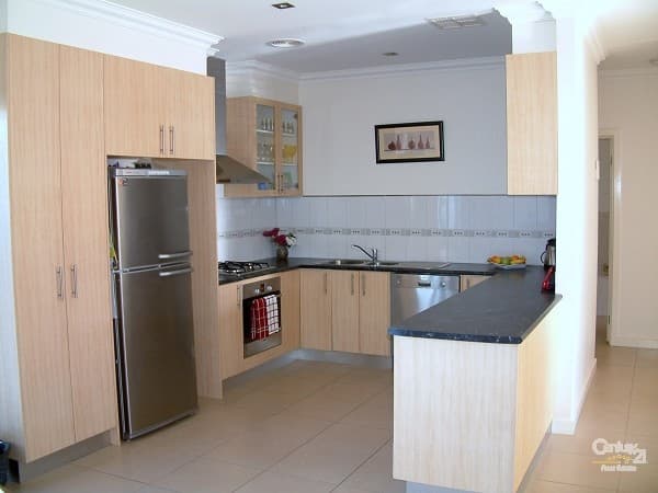 143 Pakenham Street, Echuca, VIC, 3564, Echuca - Thumbnail 2