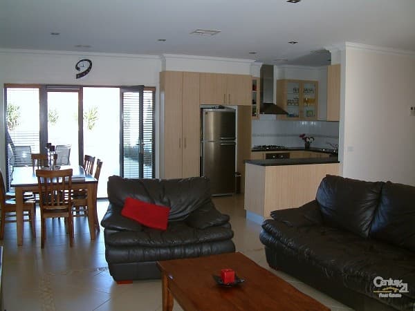 143 Pakenham Street, Echuca, VIC, 3564, Echuca - Thumbnail 6