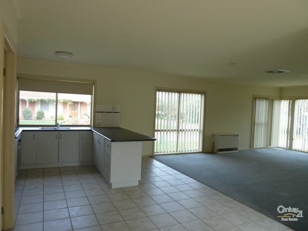 9 Kingfisher Drive East, Moama, NSW, 2731, Moama - Thumbnail 4