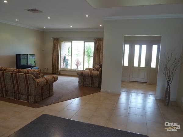 718 Anderson Rd, Echuca, VIC, 3564, Echuca - Thumbnail 2