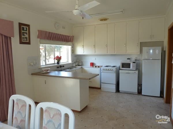 6738 Northern Highway, Rochester, VIC, 3561, Rochester - Thumbnail 2