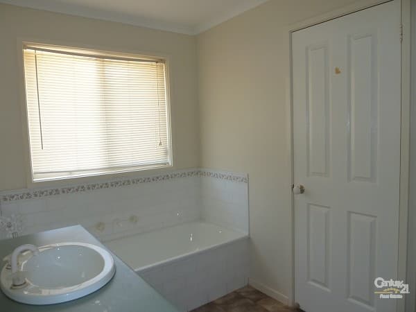 2 Jamieson Drive, Echuca, VIC, 3564, Echuca - Thumbnail 5
