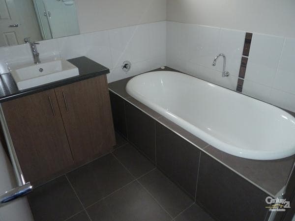 1 Parkes Court, Echuca, VIC, 3564, Echuca - Thumbnail 6