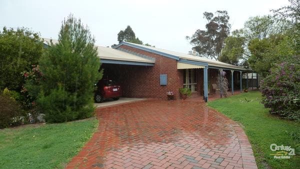 7 Adelaide Crescent, Echuca, VIC, 3564, Echuca - Image 1