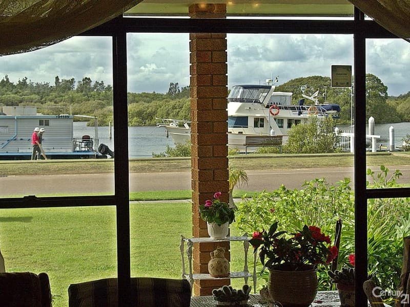 1/71 Marine Drive, Tea Gardens, NSW, 2324, Tea Gardens - Thumbnail 2