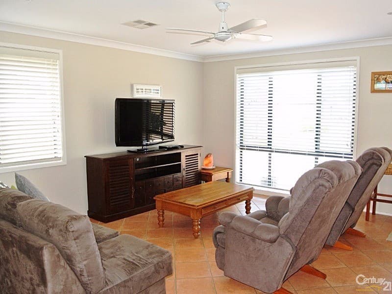 1/71 Marine Drive, Tea Gardens, NSW, 2324, Tea Gardens - Thumbnail 2