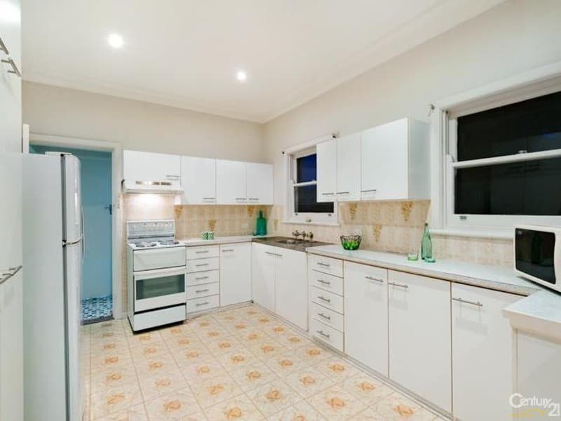 2 Sandra Place, Miranda, NSW, 2228, Miranda - Thumbnail 4