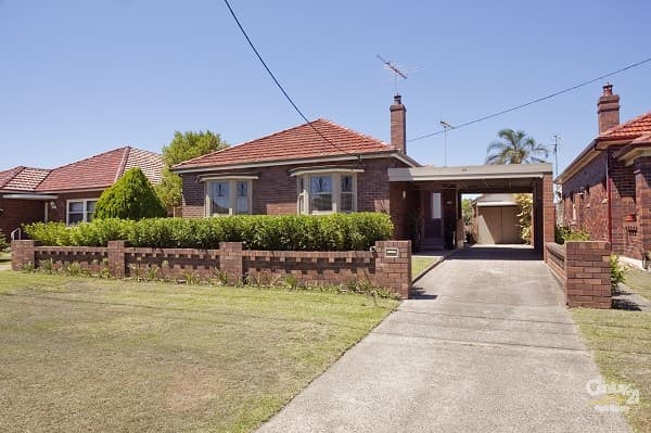 21 Elsey Way, Clyde North, Clyde North - Image 1
