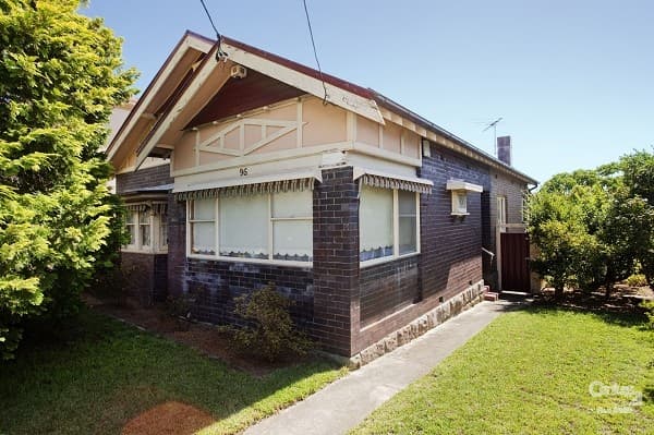 12 Shakespeare Grove, OFFICER VIC 3809, Officer - Image 1