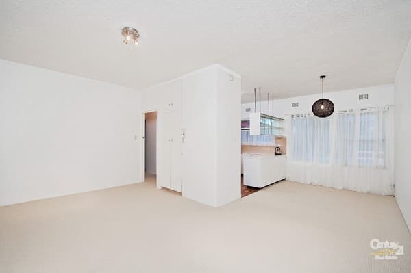 2/37 Queens Road, Brighton-le-sands, NSW, 2216, Brighton-Le-Sands - Thumbnail 2
