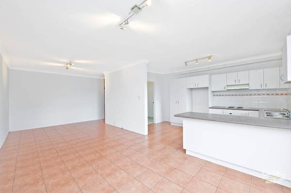 16/2 Caledonian Street, Bexley, NSW, 2207, Bexley - Thumbnail 3