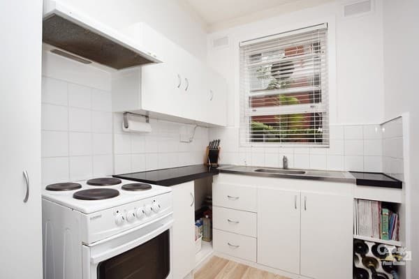 2/11 Hercules Road, Brighton-le-sands, NSW, 2216, Corio - Thumbnail 3
