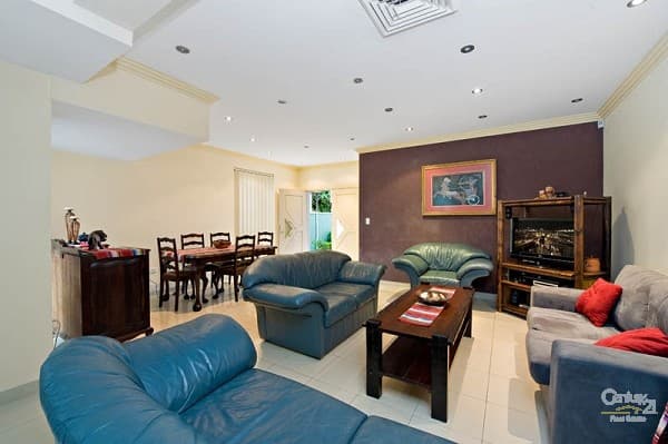1 Gowen Drive, LANDSBOROUGH QLD 4550, Landsborough - Thumbnail 3