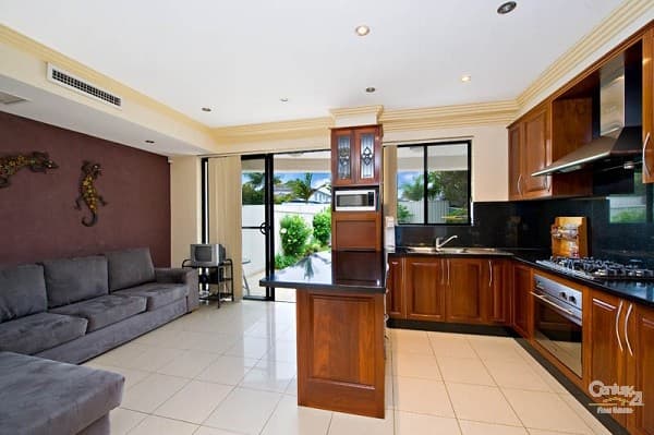 1 Gowen Drive, LANDSBOROUGH QLD 4550, Landsborough - Thumbnail 4