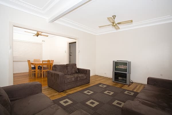 54 Chamberlain Road, Bexley, NSW, 2207, Bexley - Thumbnail 2