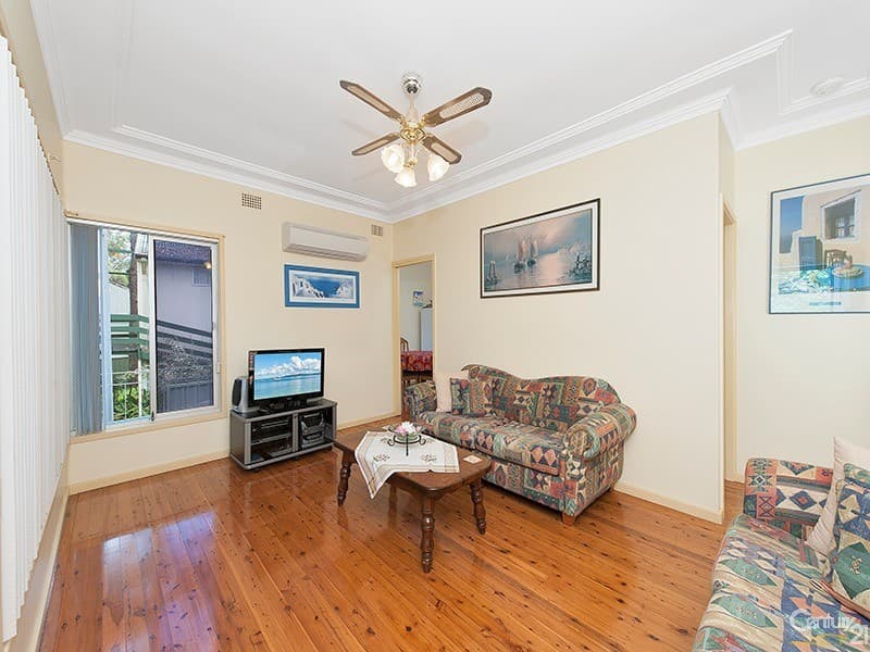 31 Pebble Beach Drive, Runaway Bay, QLD, 4216, Runaway Bay - Thumbnail 6
