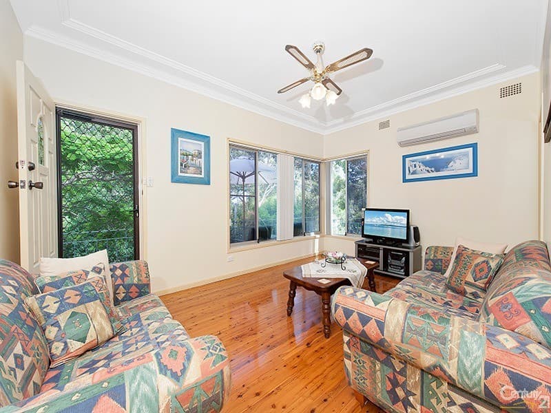 31 Pebble Beach Drive, Runaway Bay, QLD, 4216, Runaway Bay - Thumbnail 4