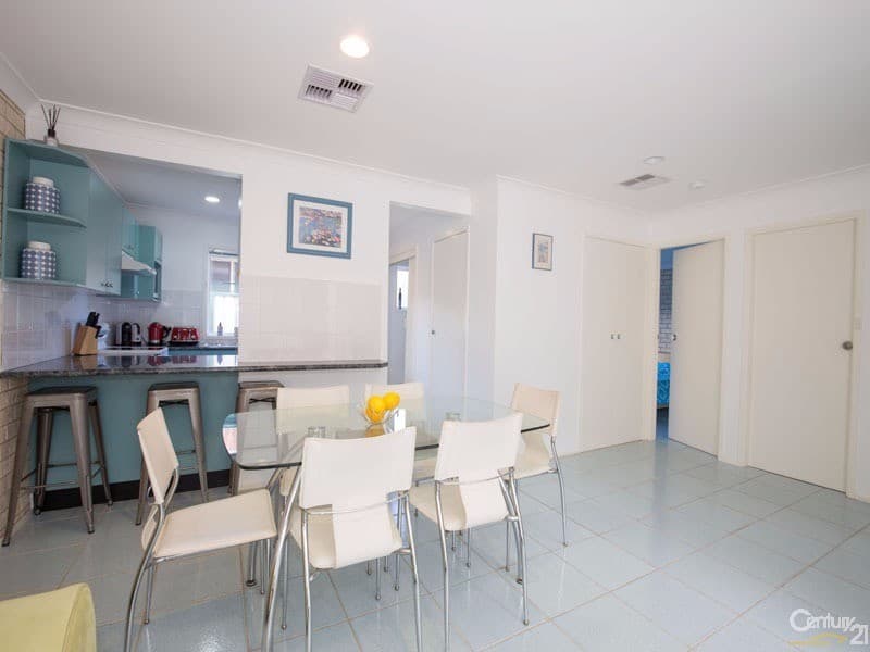 2/75 Rocky Point Road, Fingal Bay, NSW, 2315, Fingal Bay - Thumbnail 3