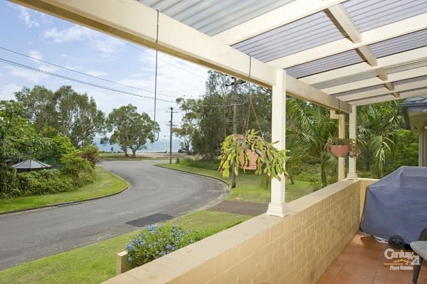 3 Pantowora Street, Corlette, NSW, 2315, Corlette - Thumbnail 4
