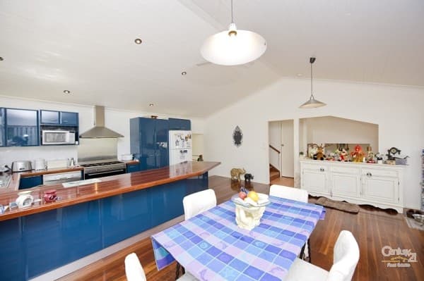3 Pantowora Street, Corlette, NSW, 2315, Corlette - Thumbnail 7