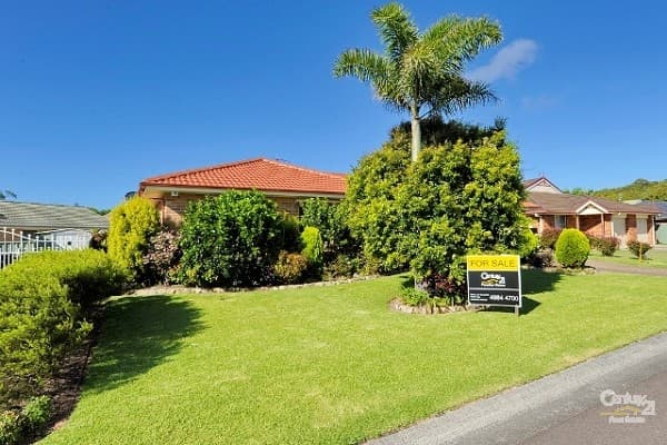206 Rocky Point Road, Fingal Bay, NSW, 2315, Fingal Bay - Thumbnail 2
