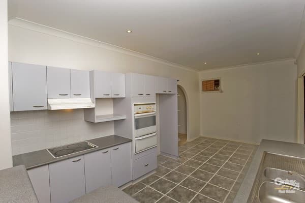 28 Corrie Pde, Corlette, NSW, 2315, Corlette - Thumbnail 4