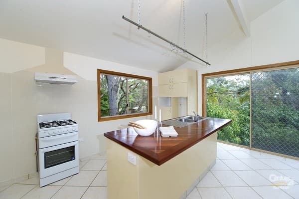 24 Ocean Beach Road, Shoal Bay, NSW, 2315, Shoal Bay - Thumbnail 3