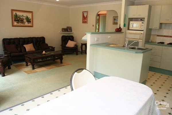 5 Windward Close, Corlette, NSW, 2315, Corlette - Thumbnail 4