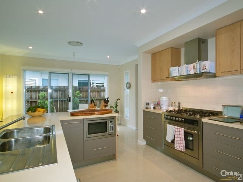 5 Glen Abby Avenue, Peregian Springs, QLD, 4573, Peregian Springs - Thumbnail 2