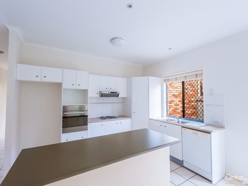 40 Chesterton Crescent, Sippy Downs, QLD, 4556, Sippy Downs - Thumbnail 2