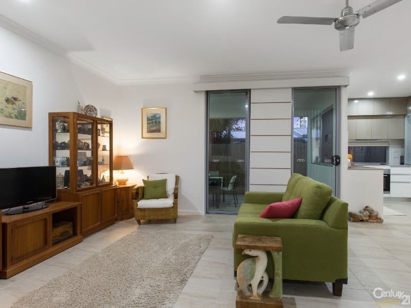 2/14 Richards Street, Maroochydore, QLD, 4558, Maroochydore - Thumbnail 2