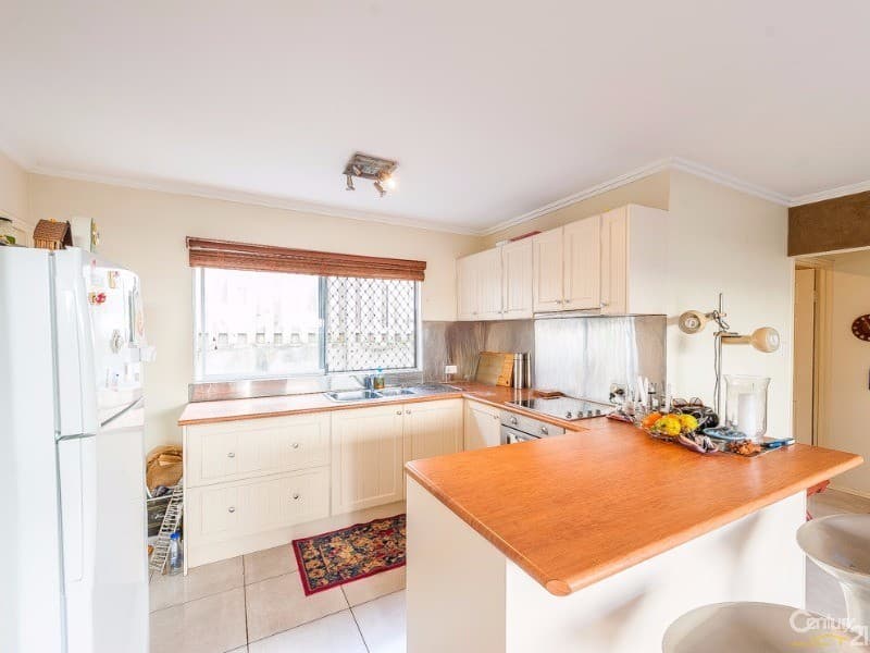 2/10 Camfield Street, Alexandra Headland, QLD, 4572, Alexandra Headland - Thumbnail 2