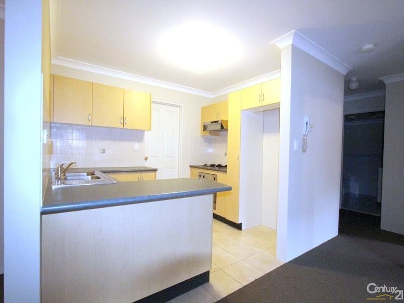 2/33 Bathurst Street, Liverpool, NSW, 2170, Liverpool - Thumbnail 3