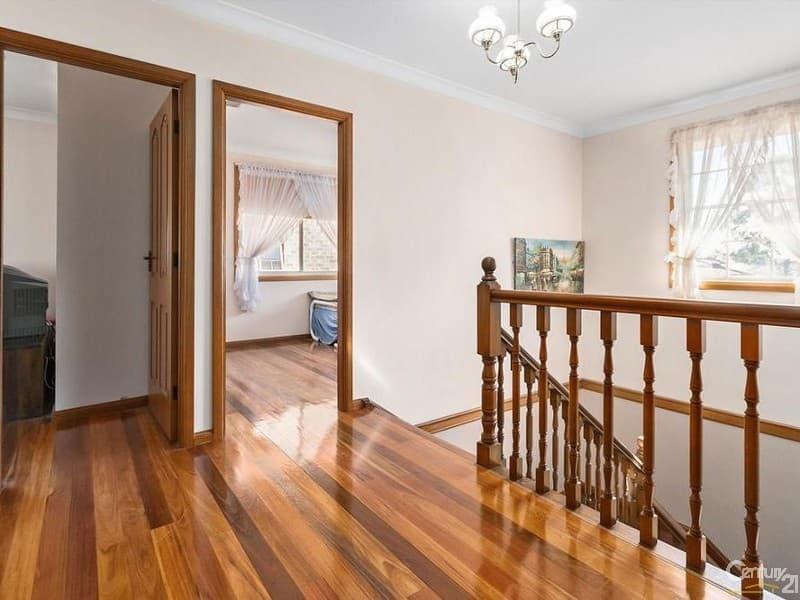 22 Ingham Drive, Casula, NSW, 2170, Casula - Thumbnail 8