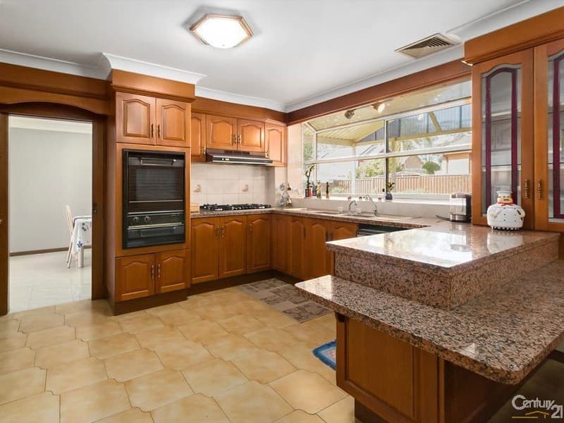 22 Ingham Drive, Casula, NSW, 2170, Casula - Thumbnail 5