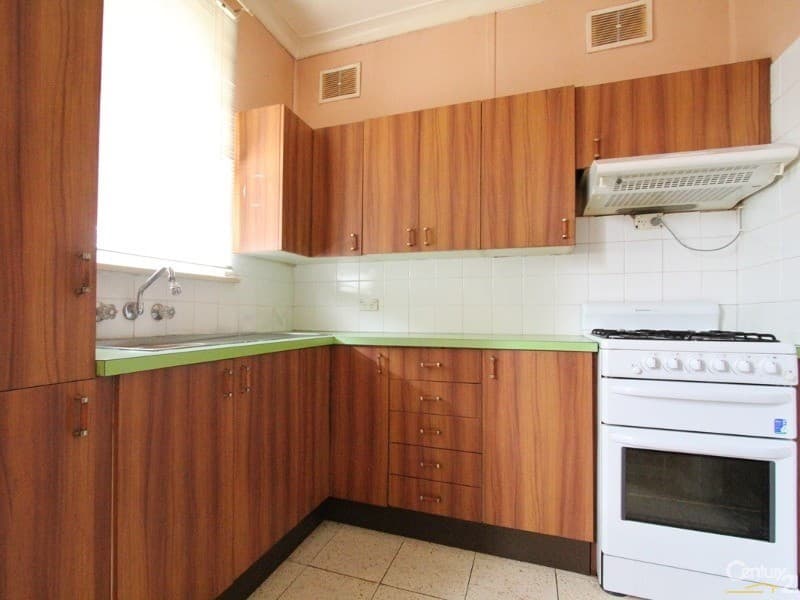 5 Amadio Place, Mount Pritchard, NSW, 2170, Mount Pritchard - Thumbnail 2