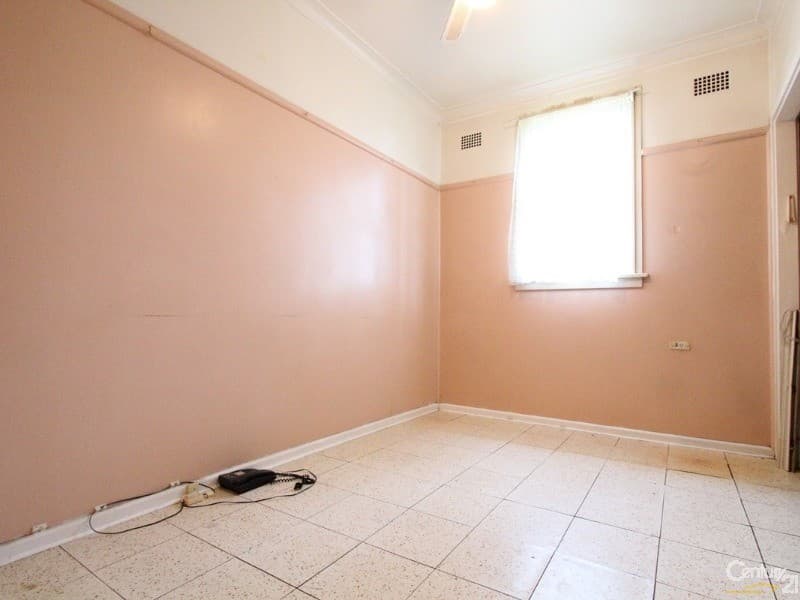 5 Amadio Place, Mount Pritchard, NSW, 2170, Mount Pritchard - Thumbnail 3