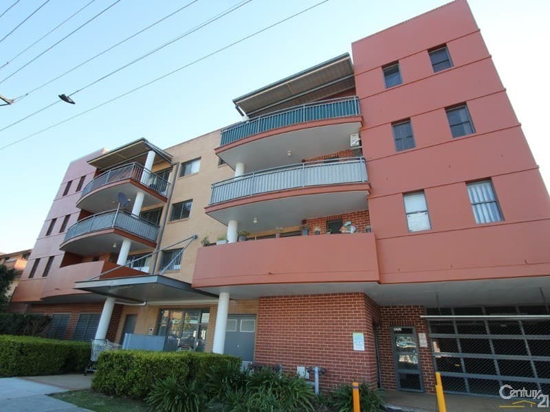 3/33 Bathurst Street, Liverpool, NSW, 2170, Liverpool - Image 1