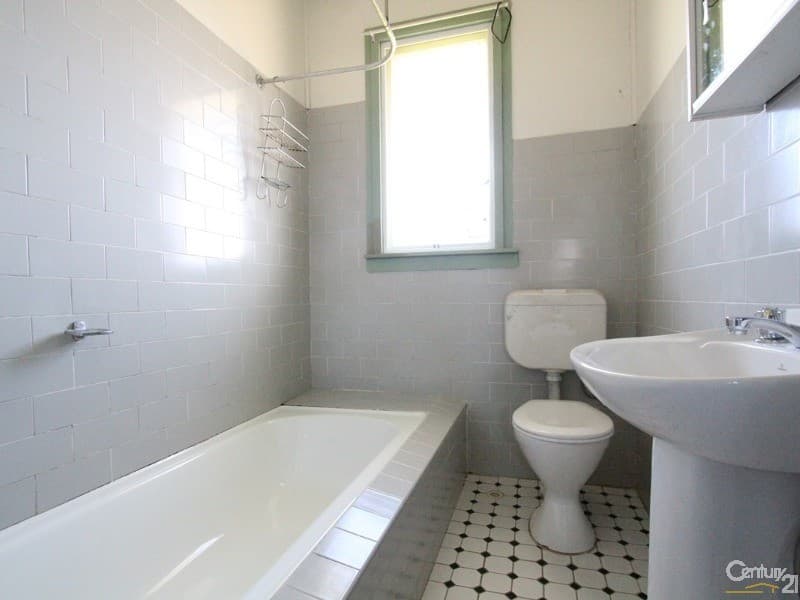 16 Floyd Place, Mount Pritchard, NSW, 2170, Mount Pritchard - Thumbnail 4