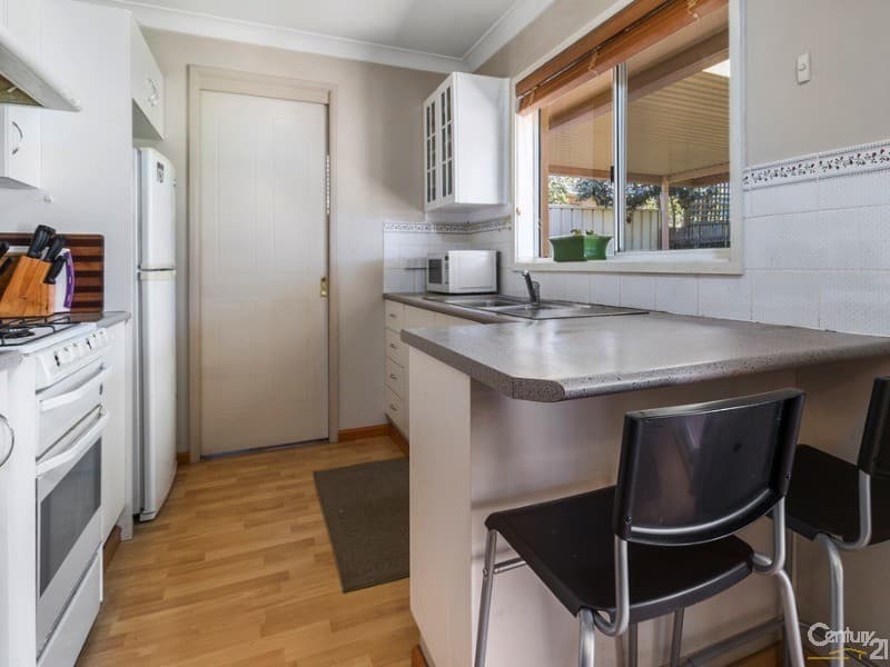 24 Wyperfeld Place, Bow Bowing, NSW, 2566, Bow Bowing - Thumbnail 3