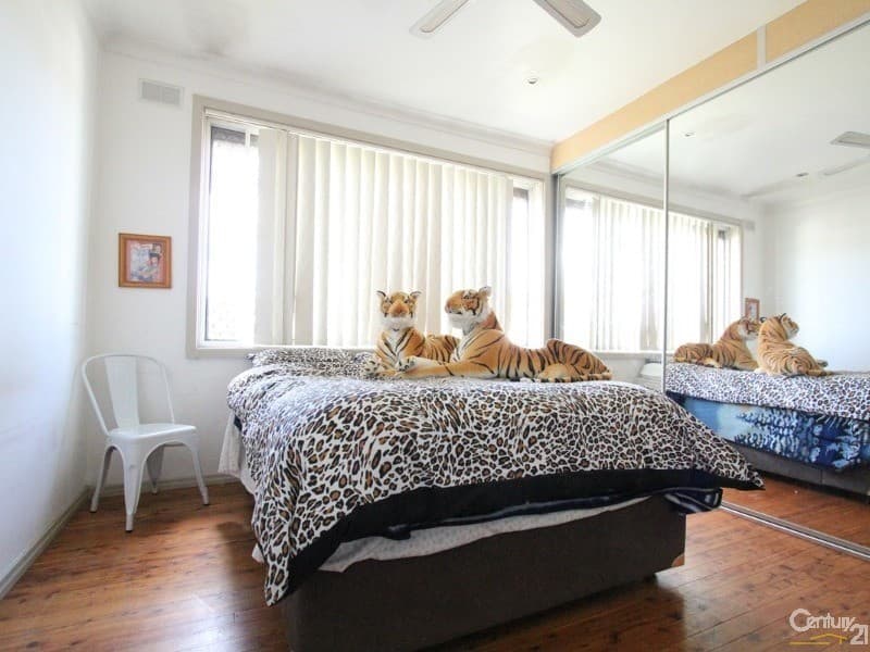 57  Amalfi Street, Lurnea, NSW, 2170, Lurnea - Thumbnail 4