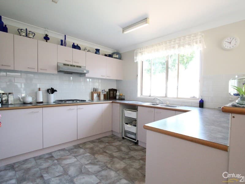 6 Colo Court, Wattle Grove, NSW, 2173, Wattle Grove - Thumbnail 2