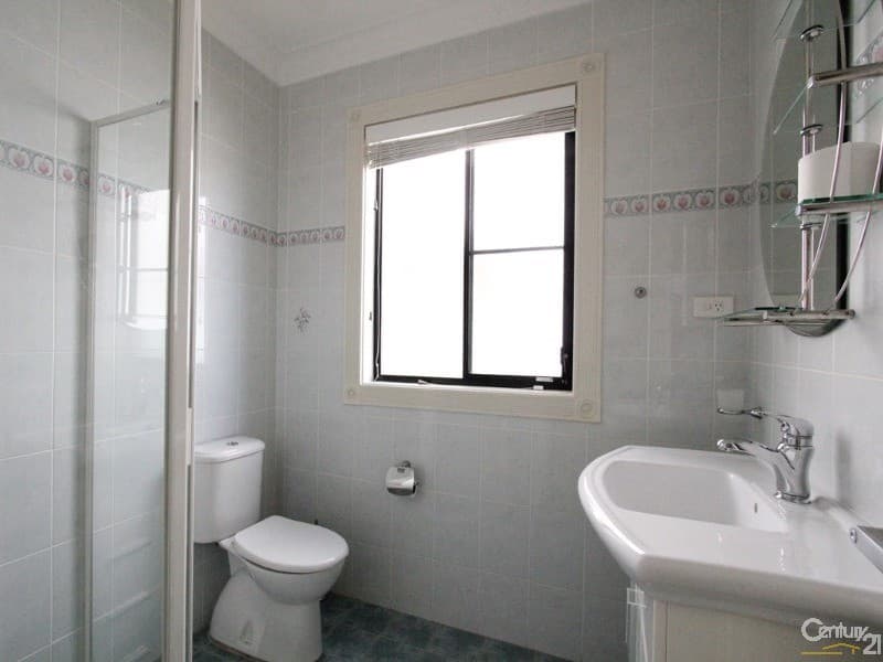 66 Oliveri Crescent, Green Valley, NSW, 2168, Green Valley - Thumbnail 4