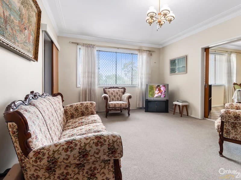 10 Ayshford Street, Casula, NSW, 2170, Casula - Thumbnail 5
