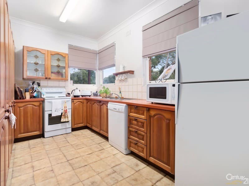 16  Macken Crescent, Oatley, NSW, 2223, Oatley - Thumbnail 2