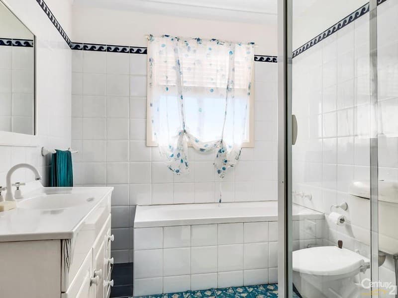 34 Twenty Second Avenue, West Hoxton, NSW, 2171, West Hoxton - Thumbnail 6