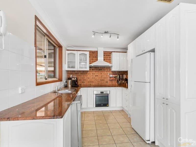 21 Aylesbury Crescent, Chipping Norton, NSW, 2170, Chipping Norton - Thumbnail 3
